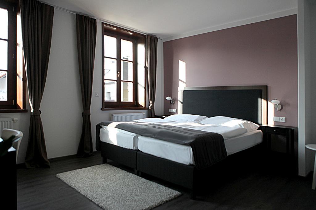 Hotel Koruna คลูเม็ตซ์ นาด ชิดลิโนว์ ภายนอก รูปภาพ